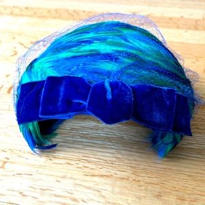 Gorgeous vintage blue and green feathered cap hat with velvet blue bow & netting